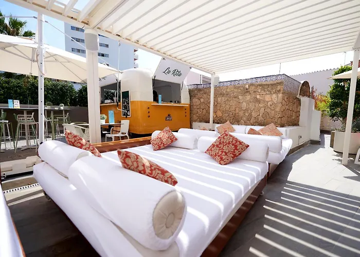 מלון Fenix - Adults Only Recommended