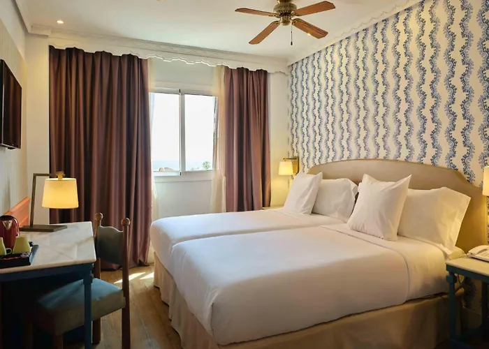 מלון Fenix - Adults Only Recommended